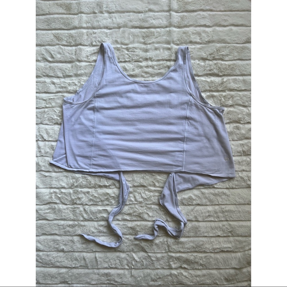 Lululemon cropped tank